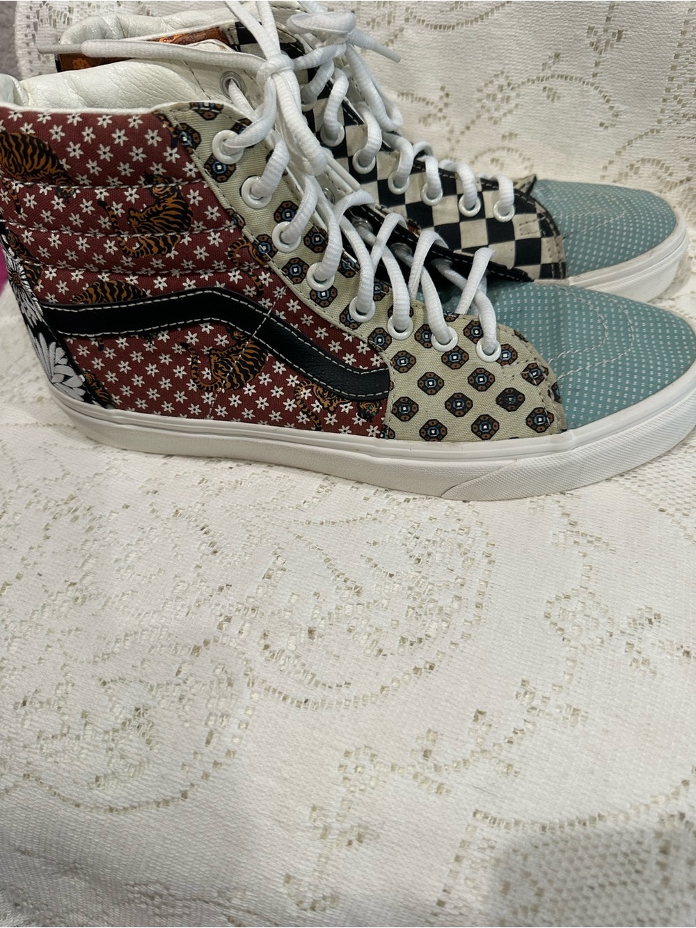 Vans High-Top Patchwork Pattern Women's Sneakers - Multicolor size 10 men 8.5